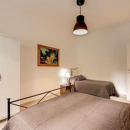 Daisy Guest House Colosseo Ρώμη Δωμάτιο φωτογραφία